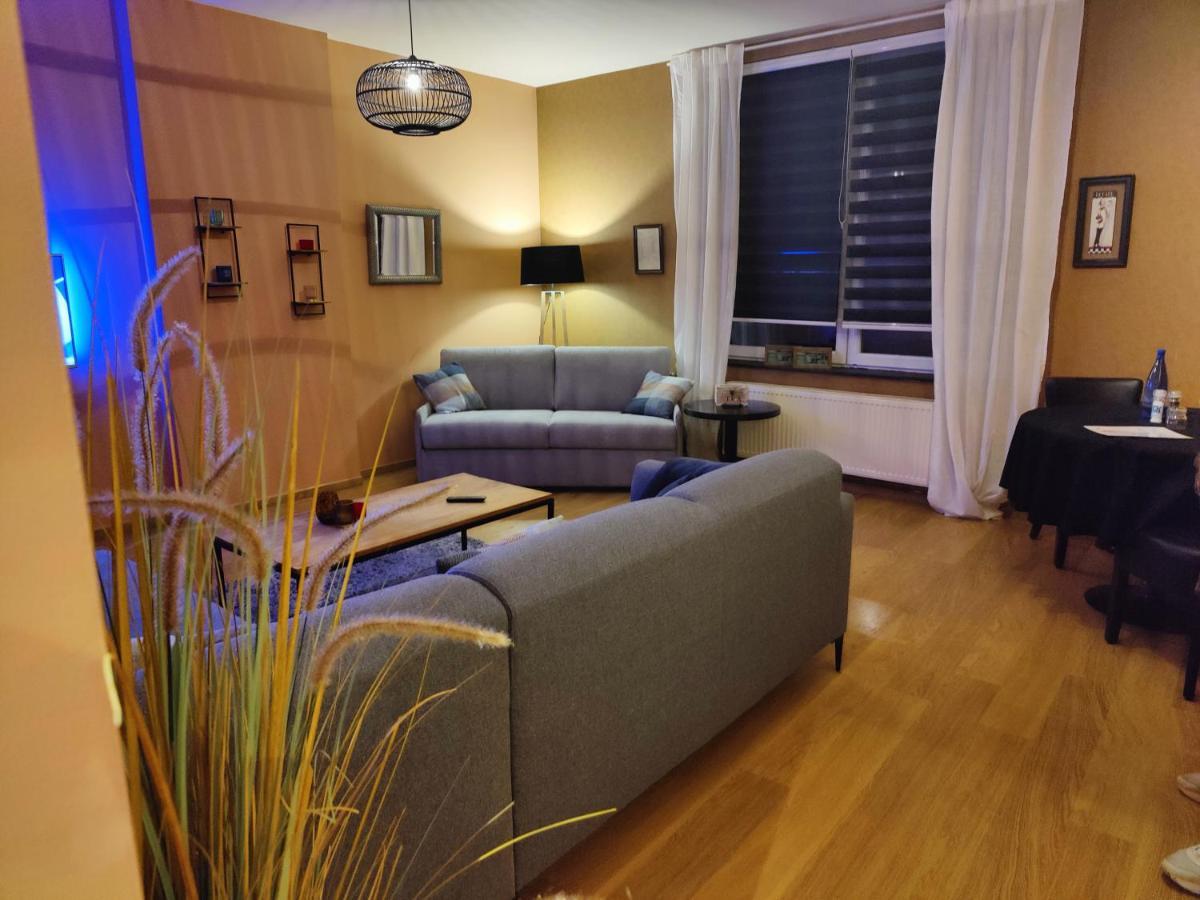 B&B Leopold & Appartementen シント・トロイデン エクステリア 写真
